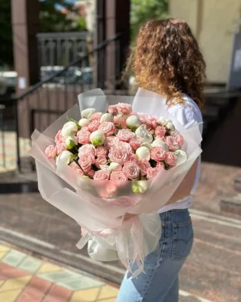 Авторский букет из пионов и пионовидной розы «Нежное сердце» — фото 2