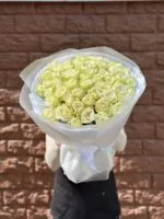 Моно-букет «51 белая роза 40см №1» — купить в Саратове с доставкой