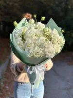 Моно-букет из эустомы «Лунный свет» — купить в Саратове с доставкой